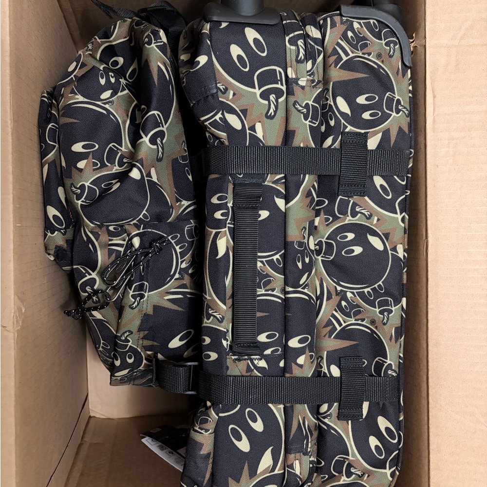 💣🧳👀 The Hundreds x Eastpak Camo Carry On + Backpack Travel Set NWT 👀🧳💣